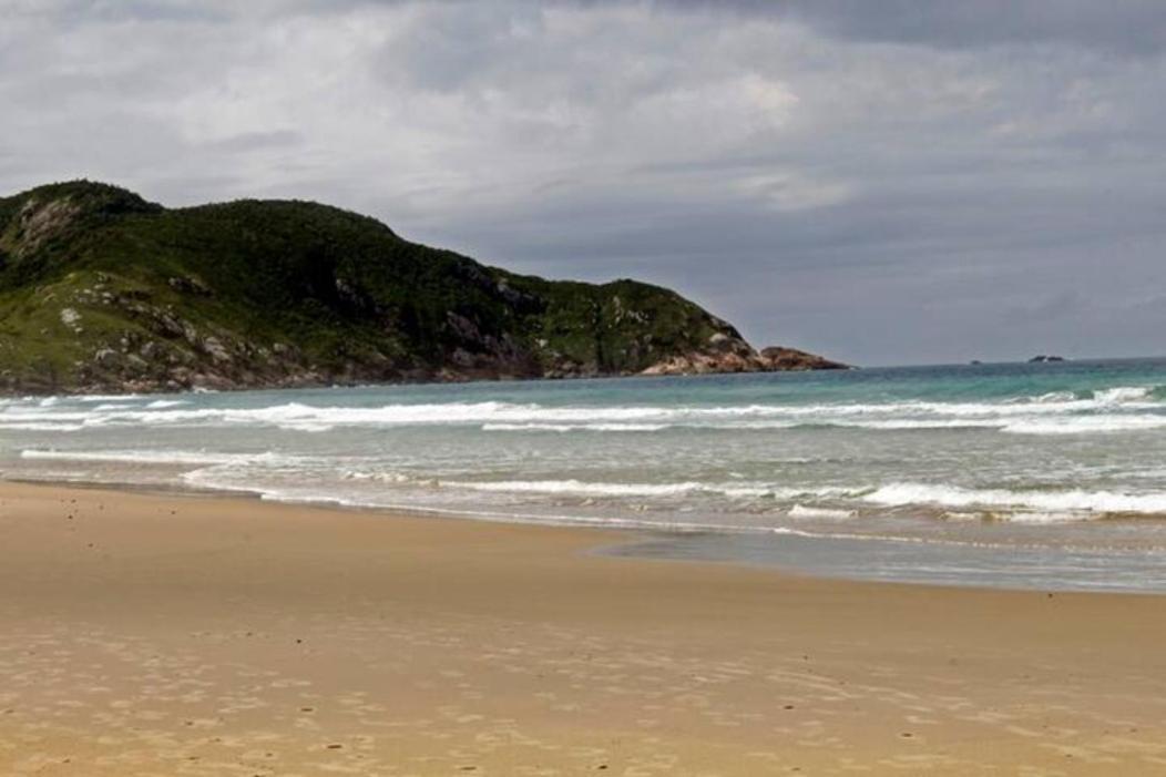 Casa Com Piscina Em Frente A Praia Do Santinho Florianópolis 外观 照片